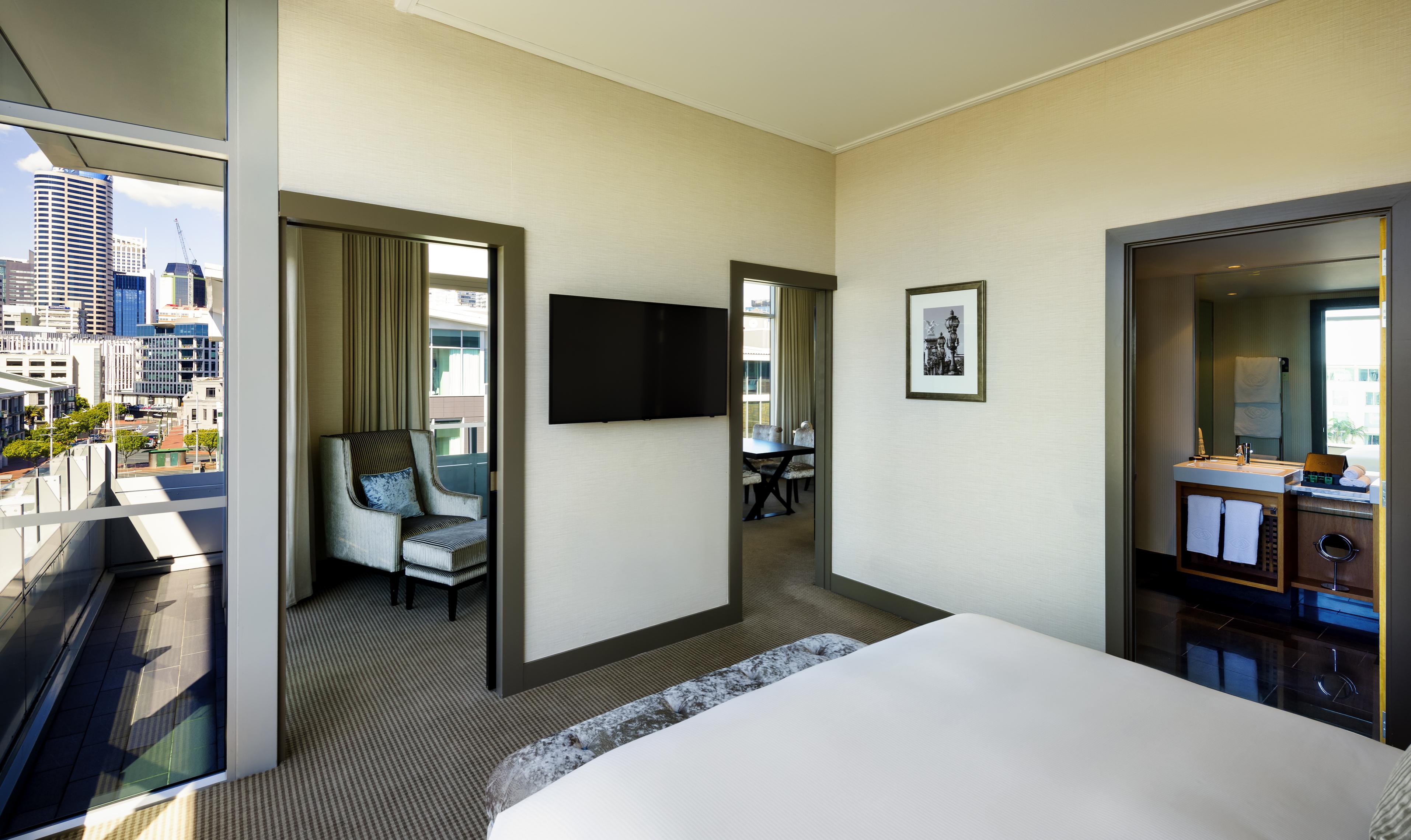 Sofitel Auckland Viaduct Harbour Hotel Exterior photo